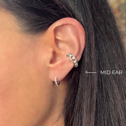 Sleek Wave Mid Ear Cuff